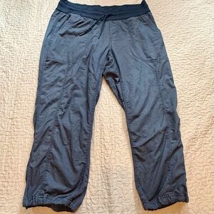 The North Face Aphrodite Capri size m.